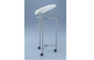 Blickman MR-Conditional 20"D Hamper with Plastic Lid | 7772MR-PL