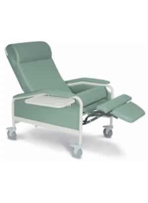 Winco XL Medical / Recovery / Dialysis Recliner w/Nylon Casters | 6540